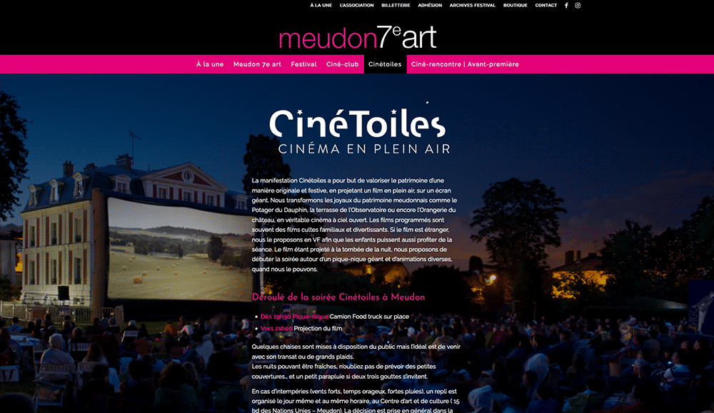 Rejoignez-nous pour une soirée magique lors de notre événement de cinéma en plein air. Avec en toile de fond un bâtiment historique, profitez de films sur un grand écran tout en étant assis sur l'herbe. Réalisée par un studio de design innovant, cette expérience cinématographique est à ne pas manquer ! Limbus Studio