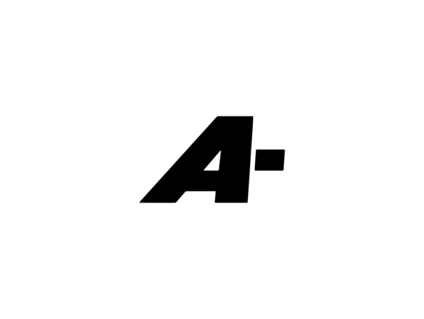 Une lettre noire audacieuse « A » avec un point d'exclamation se dresse bien en évidence sur un fond blanc épuré, incarnant l'esprit de design et de créativité que l'on retrouve dans un studio dynamique. Limbus Studio