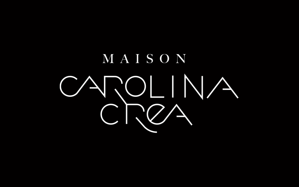 Fond noir avec « MAISON CAROLINA CREA » en texte blanc épuré et moderne, incarnant un studio de design sophistiqué. Limbus Studio