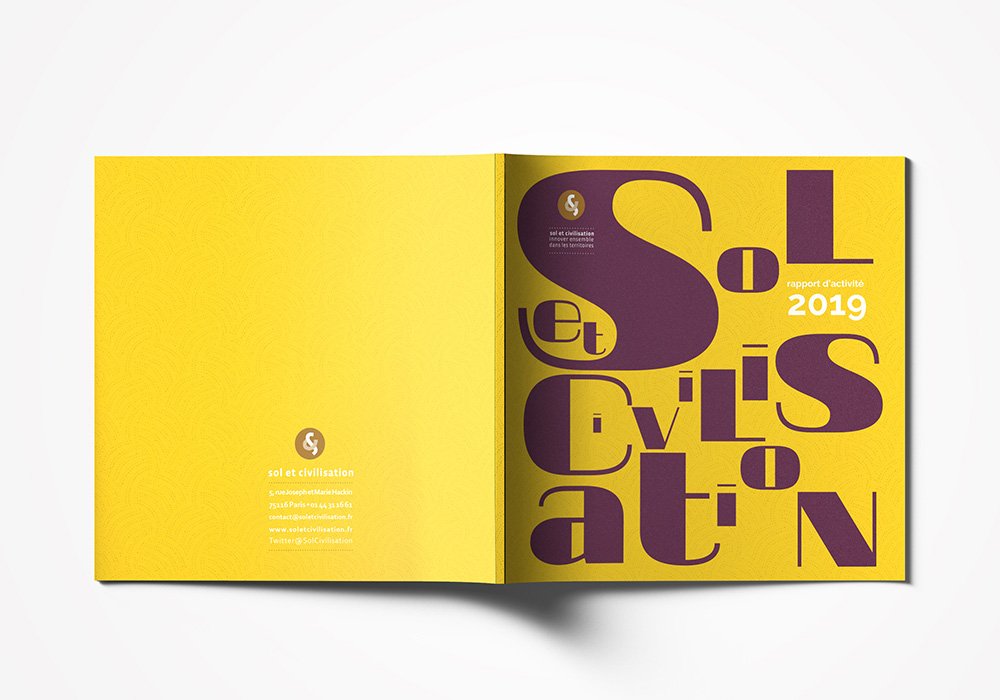 Livret jaune avec le texte violet en gras « Sol et Civilisation 2019 » bien en évidence sur la couverture, présentant un design élégant par un studio renommé. Limbus Studio