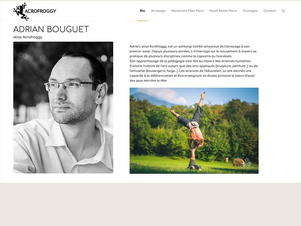 Page de profil d'Adrian Bouget, présentant un portrait en noir et blanc à côté d'une image vibrante de lui exécutant une pose acrobatique, magnifiquement conçue avec WordPress. Limbus Studio